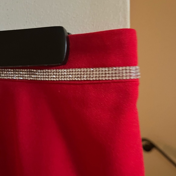 Elegant midi skirt size small - Picture 5 of 7